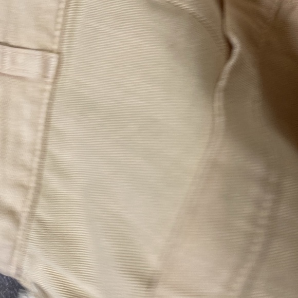 Universal thread  tan shorts - Picture 16 of 16